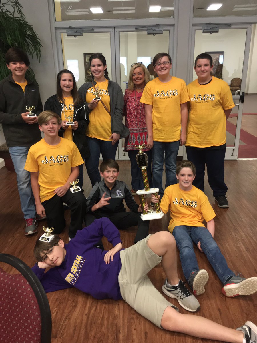 KHMcDaniel's tweet image. Way to go 7th grade Knowledge Bowl for winning first place in the county!!
#TeamDCS #TeamDCMS  #DCMwins1st #7thgradeKB