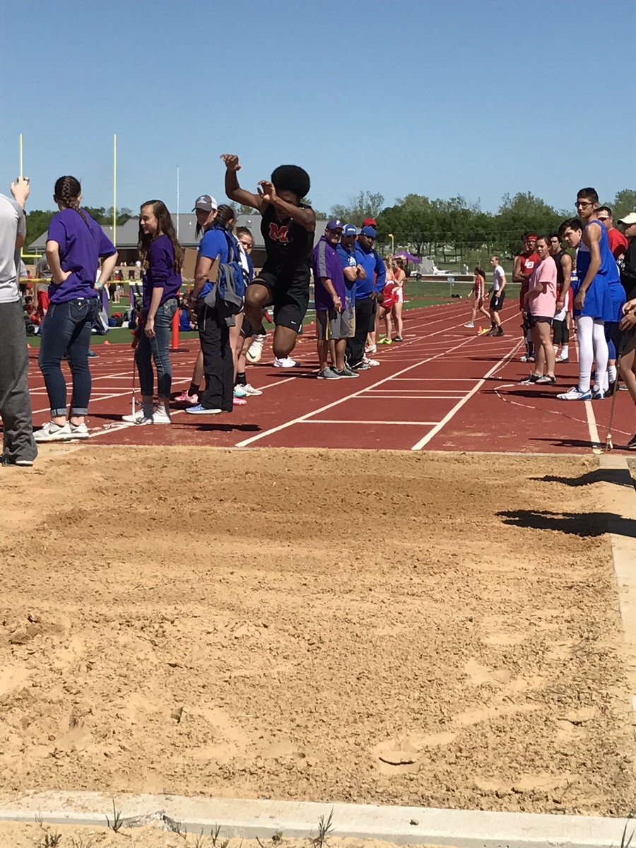 1MHSCardinals's tweet photo. Cardinals Track Action in Farmersville!! #RedRed #wingspeed https://t.co/0vjOhwezBR