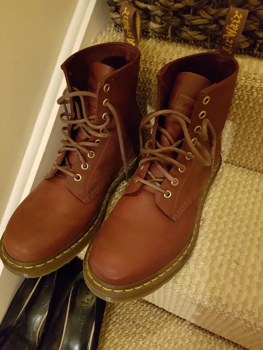 dr martens return address