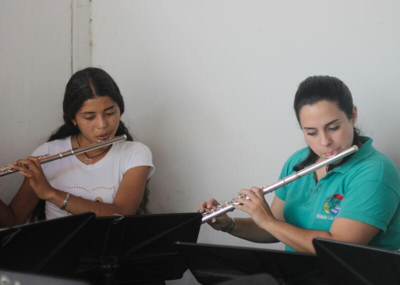 Trabajando con amor por y para nuestro Pais y para nuestro estado #SomosVargas