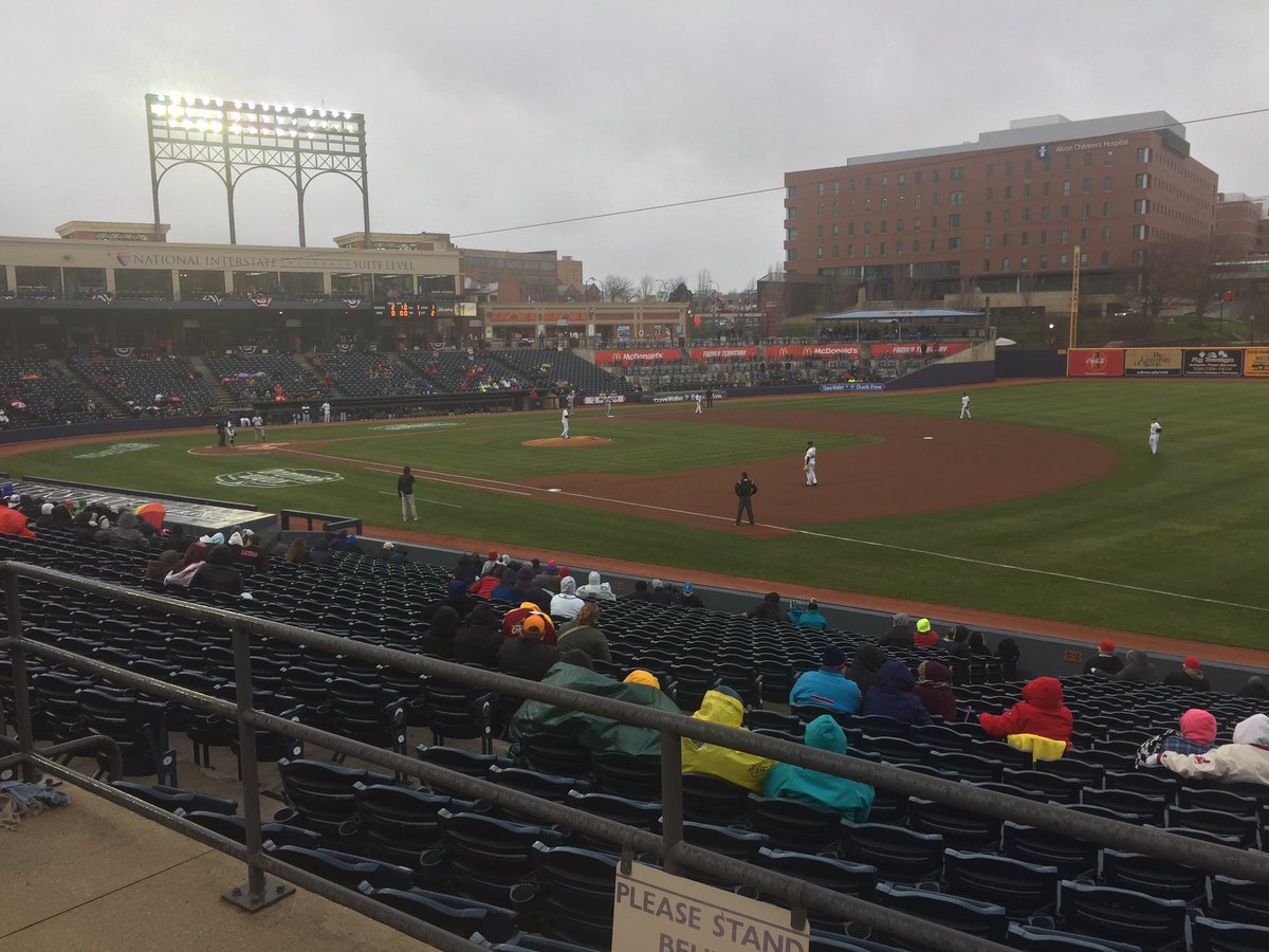 kkloww's tweet photo. @AkronRubberDuck tonight then @Indians on Tuesday. Life is good https://t.co/ZWKrqVnHcp
