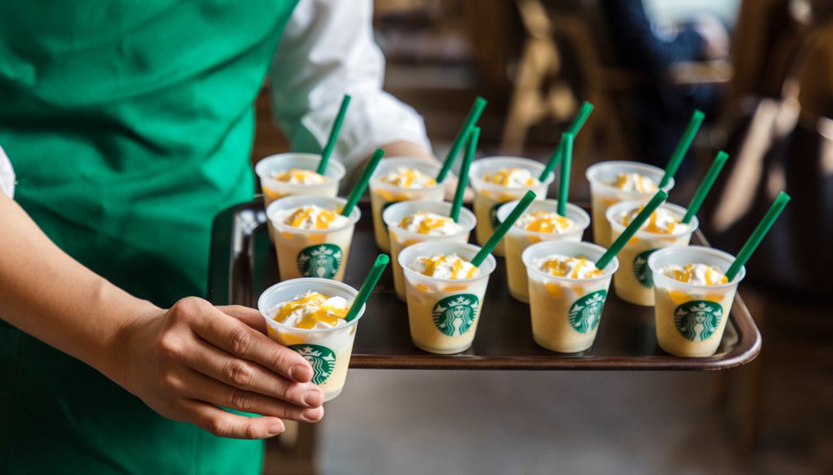 本日4/7(金)は「Happy Friday Tasting Day！」フラペチーノ®もしくは