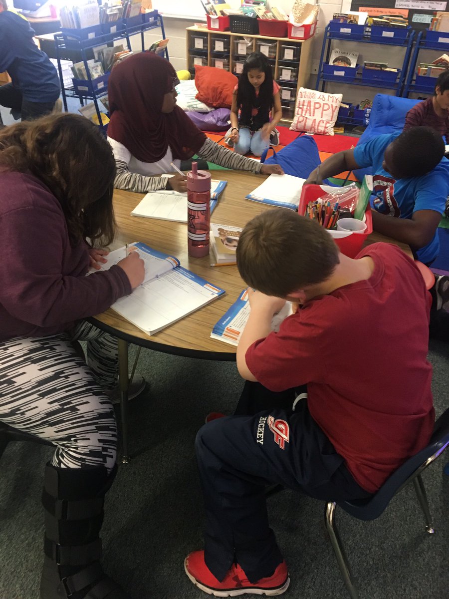 KDavidson04's tweet photo. Math partnersββββοΈ #gfwinship #mathboxes https://t.co/H4nUAfLRxM