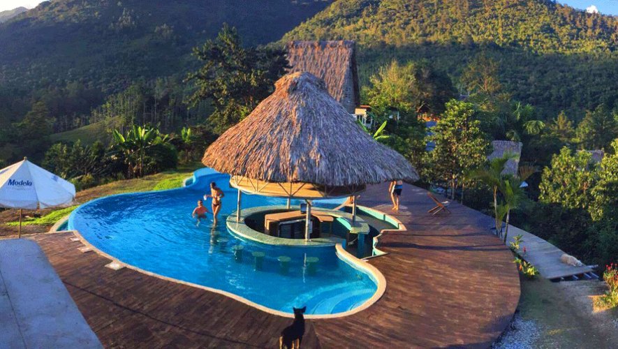 soy_502's tweet photo. Cinco exóticas piscinas que debes conocer de Guatemala https://t.co/S9pGEznLt4 https://t.co/xsXQcy3C9I