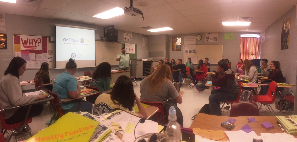 MiddletonHCHS's tweet photo. Carey Counseling guest speaking to Dual Cred Psych classes. Great programs from Carey. Proud of the students, their engagement, &amp; questions! https://t.co/VhgV0qo6Vp