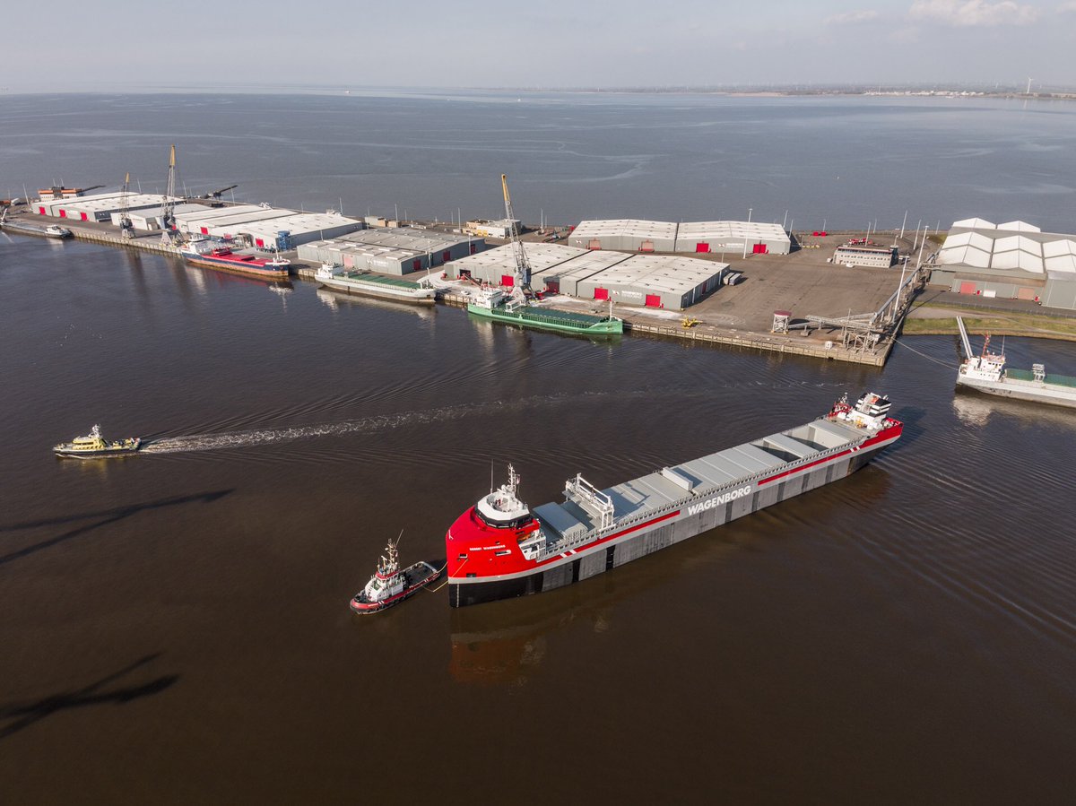 RoyalWagenborg's tweet photo. What a beauty! #wagenborg #shippingnews #easymax #maritime #delfzijl https://t.co/l0vBfUyyky