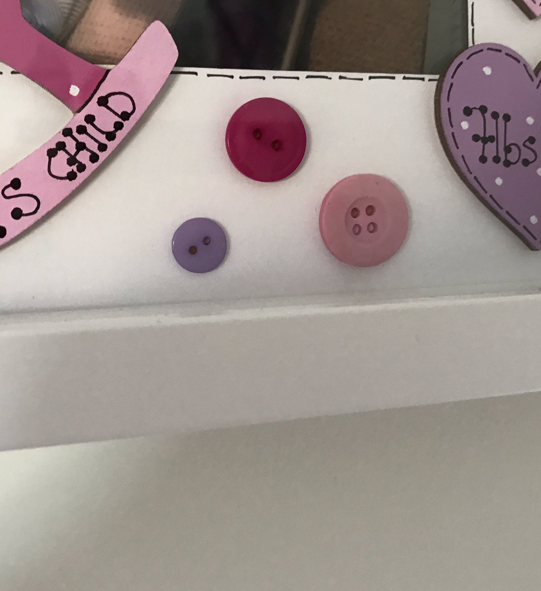 shortenl's tweet photo. My 2 yr old pointed to the buttons from right to left and said daddy mommy and her name! Career in #dataviz perhaps?! #packedbubble https://t.co/QaidG9Bbeu