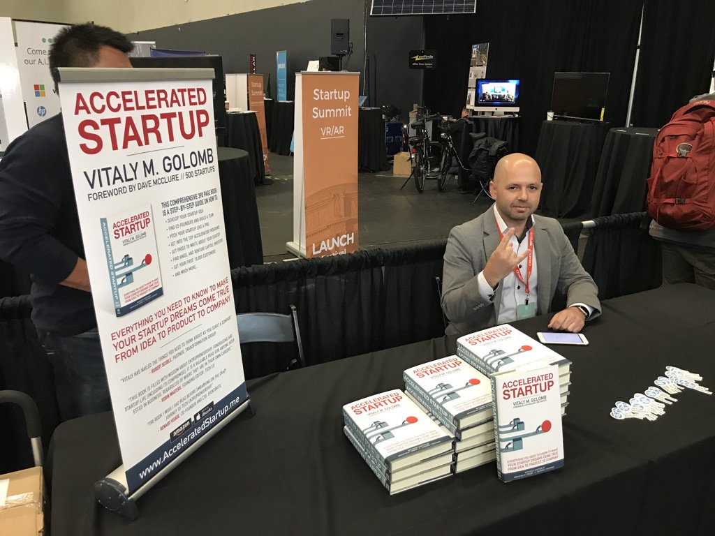 grstaikos's tweet photo. #launchfest #acceleratedstartup book signing by @vitalyg ! https://t.co/n52FiTmoXt