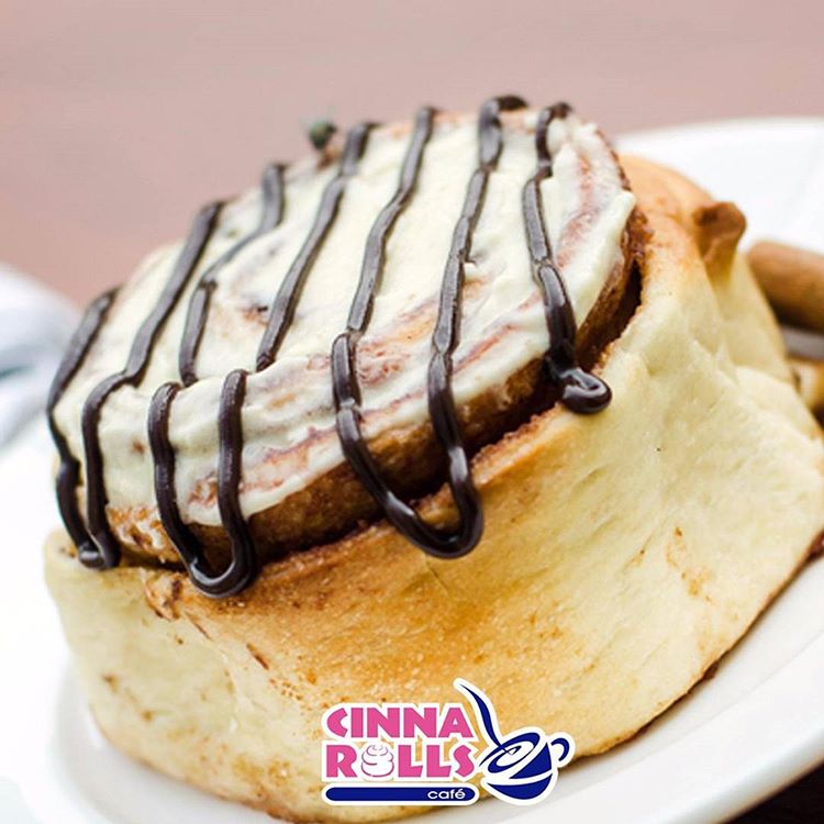 elrecreocc's tweet photo. ¡Hora de merendar! Ven y disfruta de estos exquisitos #Maxirolls de @cinnarolls Visítalos en el nivel C3 de tu #CCElRecreo https://t.co/1KRoXkPRWe