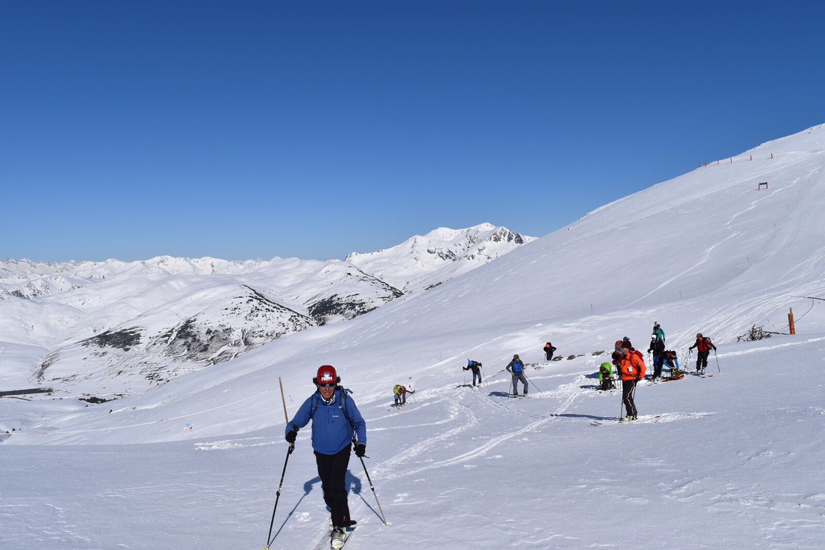 OscarCadiach's tweet image. Per la @Val_dAran amb els amics de @TelemarkFriends. No oblideu que el cap de setmana acull a la Copa del Món @ISMFSkimo #valdaranskimo