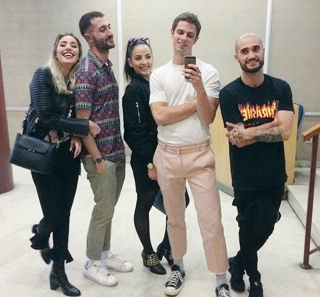 AlyEckmann's tweet photo. ¡El #TeamAly ya está en @telecincoes para apoyar a nuestra ganadora! 
+ @GrandaLobo + @annegeckmann y su papá #Gala15GHVIP5 #AlysonWins https://t.co/X0qELrwUV4