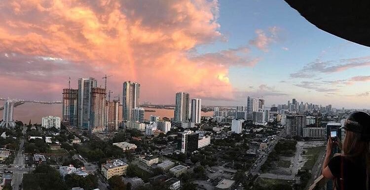 DezerDev's tweet photo. Hard to complain with views like this. 

📸: @HydeMidtown https://t.co/1aD4cRZlT9