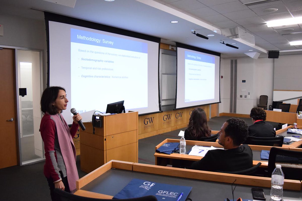 Dr_AnnaLusardi's tweet photo. María José Roa Garcia of @CEMLA analyzes the effects of cognitive characteristics and #FinLit on financial decision-making #CBFinEd2017 https://t.co/dbs6oiVsW5