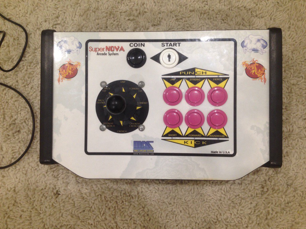 Dhanos_89's tweet photo. MAS Arcade stick. MC Cthulhu PCB, Wico Perfect 360 joystick.
#MasSystems #Capcom #ARCADESTICK https://t.co/ogWgVqQtyC
