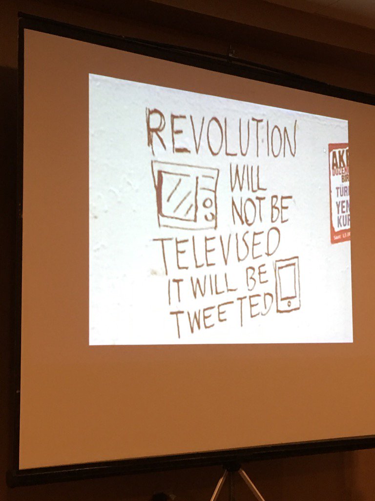 morselmania's tweet photo. #2017FHCRC Learning about social media and civil rights! https://t.co/jG1ascE4El