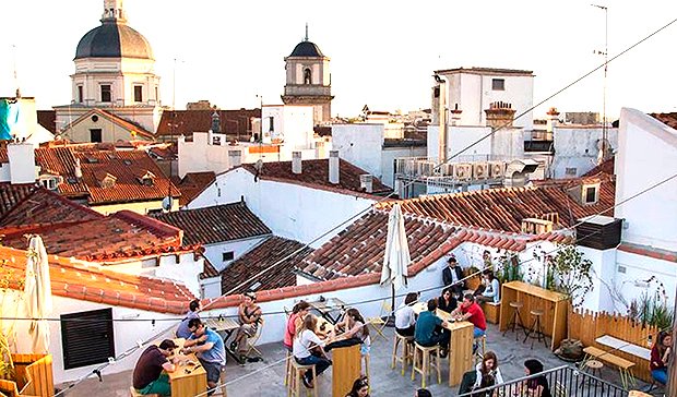 El calor ya ha llegado... o eso parece. ¡Nos vamos de terraceo que es lo que toca!! #terrazas #primavera
guiadelocio.com/a-fondo/terraz…