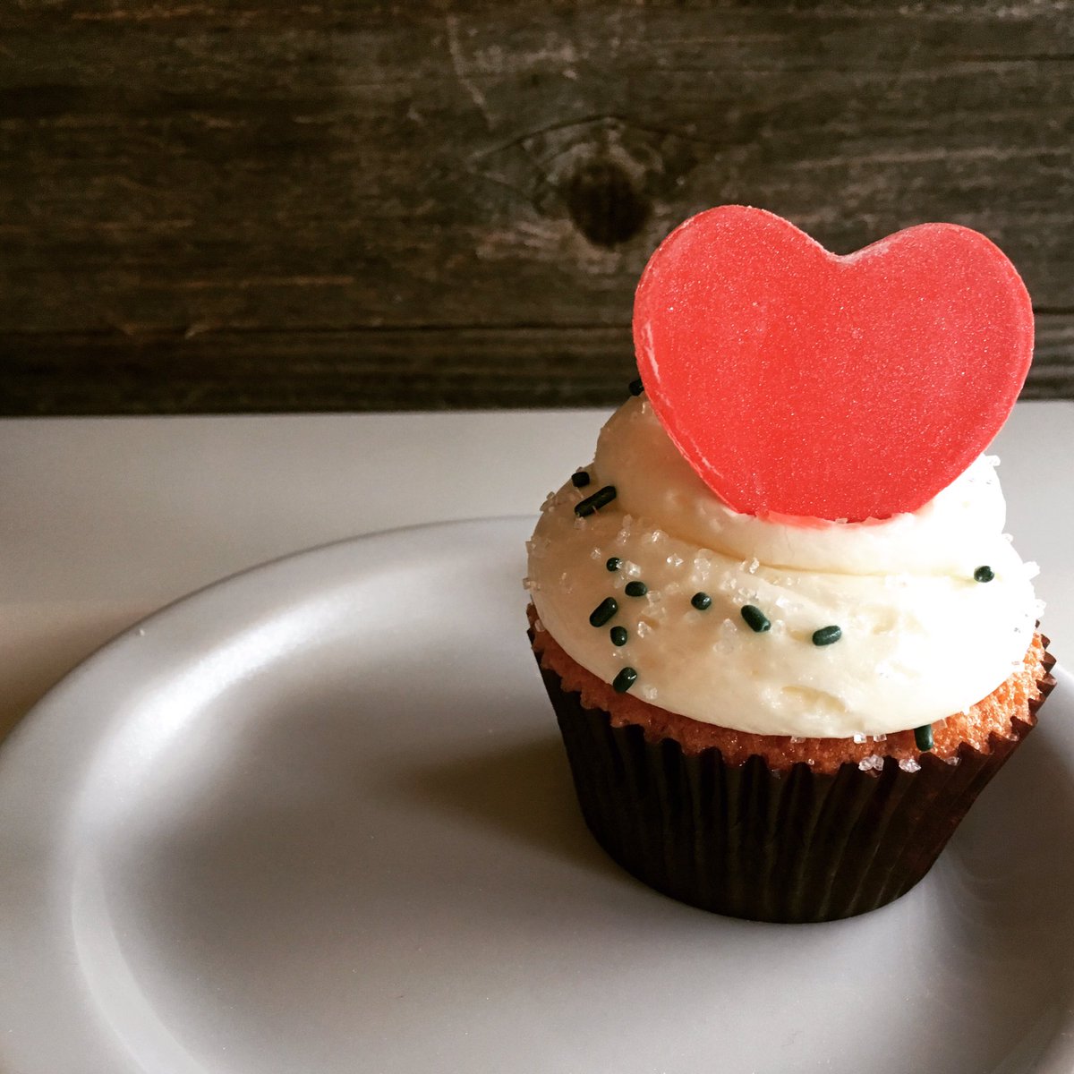 CakeCrumbs5280's tweet photo. Support the local refugee programs at @Projectworthmor with the purchase of a strawberry cupcake. All month $1 from each sold goes to PWM. https://t.co/iMxTRO8T6Q