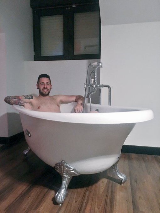 Un poquito de relax y a trabajar Duro   💪💦💦💦 https://t.co/jMZM9QPbLr<a href="/tag/mvsales"class="tags"><span>#mvsales</span></a><a href="/tag/mvboys"class="tags"><span>#mvboys</span></a>