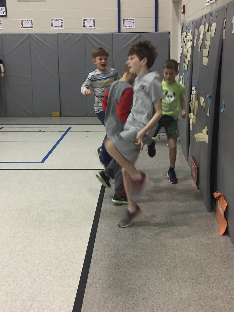 SouthShorePE's tweet photo. After our fitnessgram push up test we had a fitness egg hunt! @SouthShoreAACPS @AACPSHPED #SpringHasSprung https://t.co/VPjDpEogA9