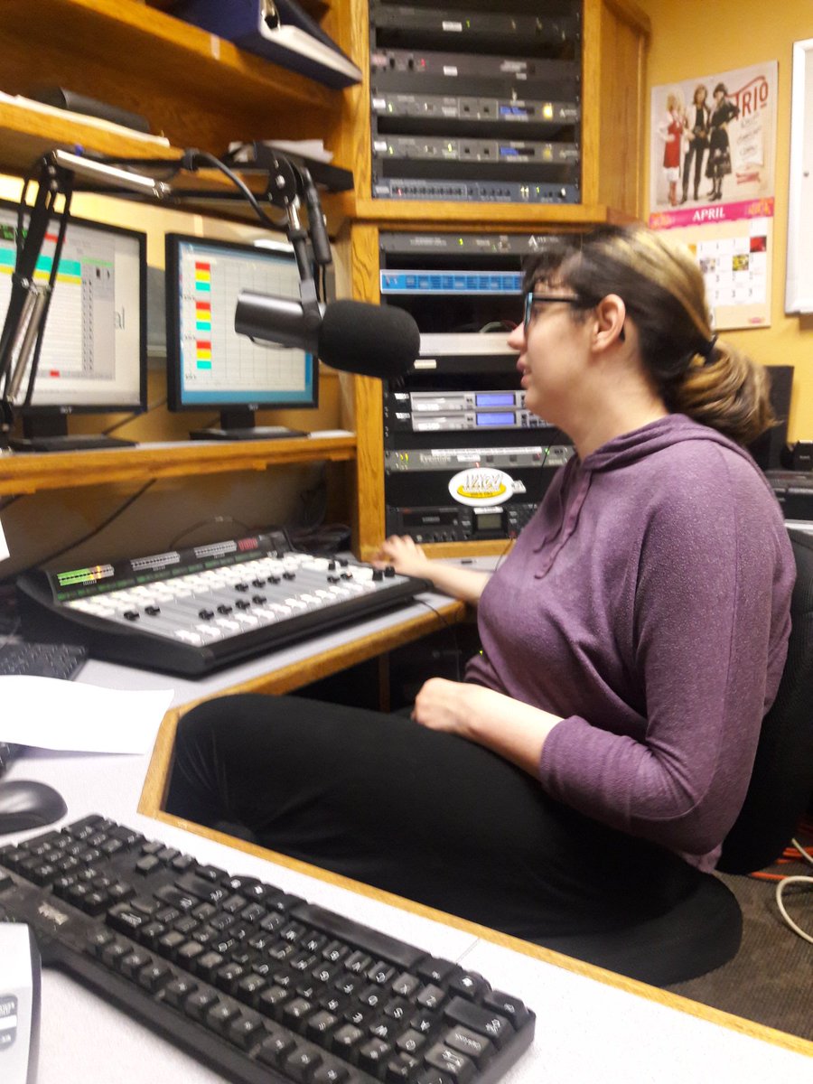 BikeOfLife's tweet photo. Check out @arroszko rocking out the Main Host seat, working the board!
Tune in now to hear us discuss "Confidence" https://t.co/UvVEqRa3YP