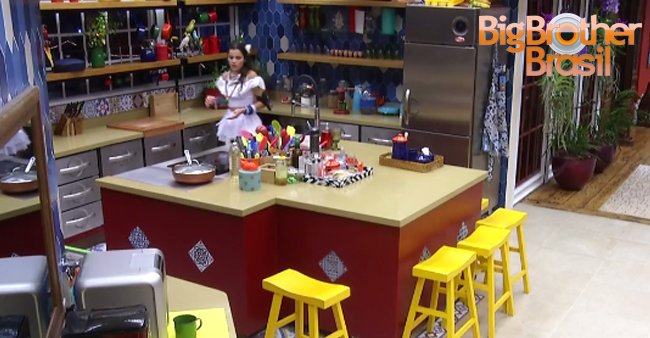 paulolyrab's tweet photo. Emilly fala sozinha sobre Marcos. "Que Nojo" https://t.co/LnSTlwy2hy #RedeBBB #BBB17 by #ImperioEvans via @c0nvey https://t.co/lDvbON4nh1