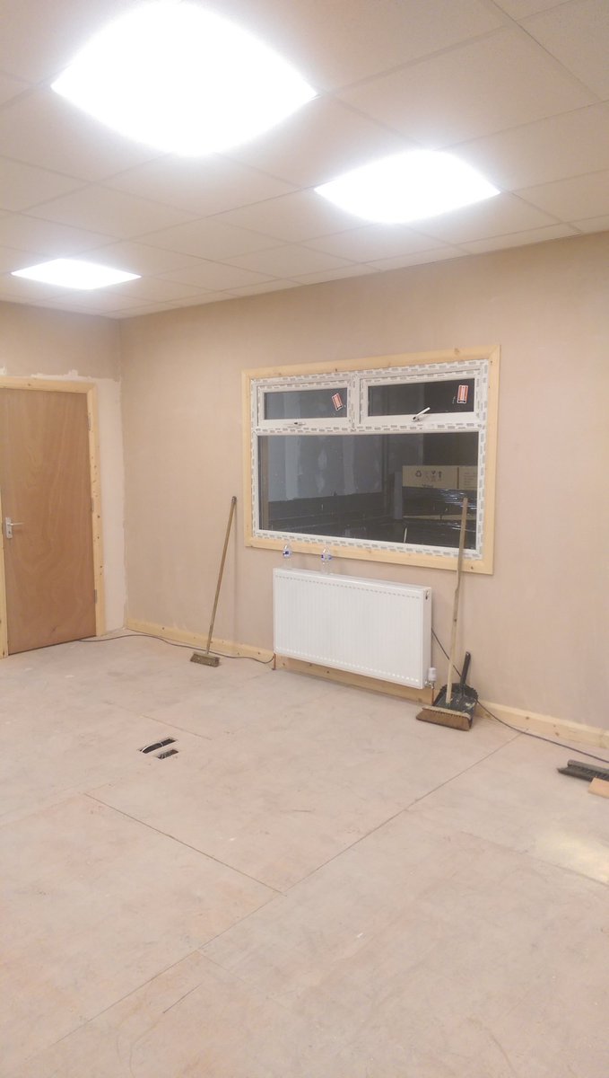 intsolution's tweet image. Managers office with viewing gallery main office taking shape Armstrong suspended ceilings  LED light panel&apos;s  part of the finishing touches