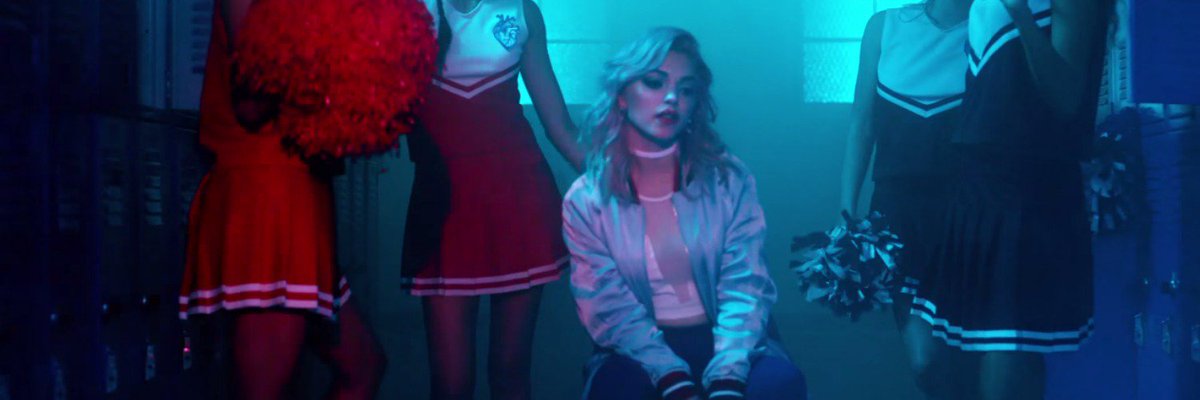 ultraviolayouts's tweet photo. .@renalovelis @NiaLovelis @HeyViolet ❀ #BREAKMYHEARTVIDEO headers
—rt if you saved/use
—fav if you like it
—send a capture if you use
「 part one 」 https://t.co/rJnwvqF325