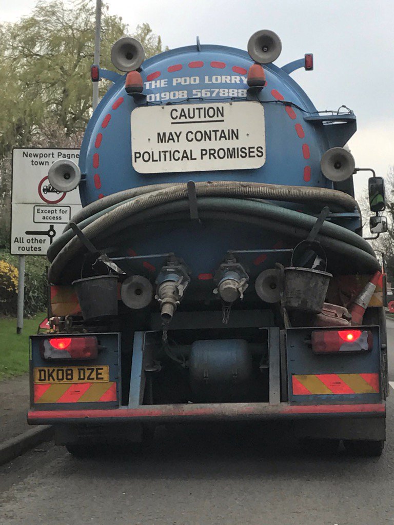 ChaoticBrexit's tweet photo. New picture of the #Brexit battlebus surfaces. #Brexshit #PooLorry https://t.co/MgN75STUER