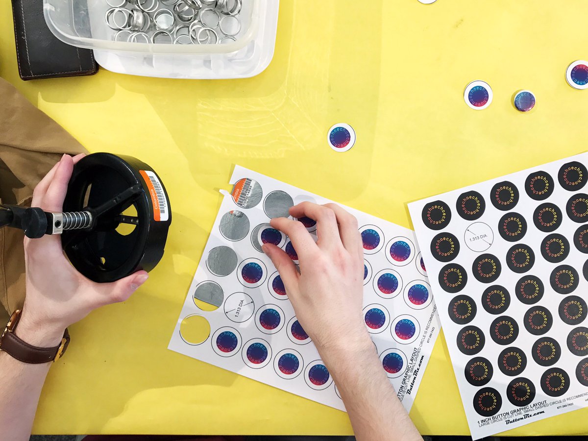 echomagchicago's tweet photo. Echo staff members Bianca, Beyza, and Trevor are busy making buttons to pass out at Manifest. Be on the look out for them 👀 #echomag https://t.co/tbN2qTQQnJ