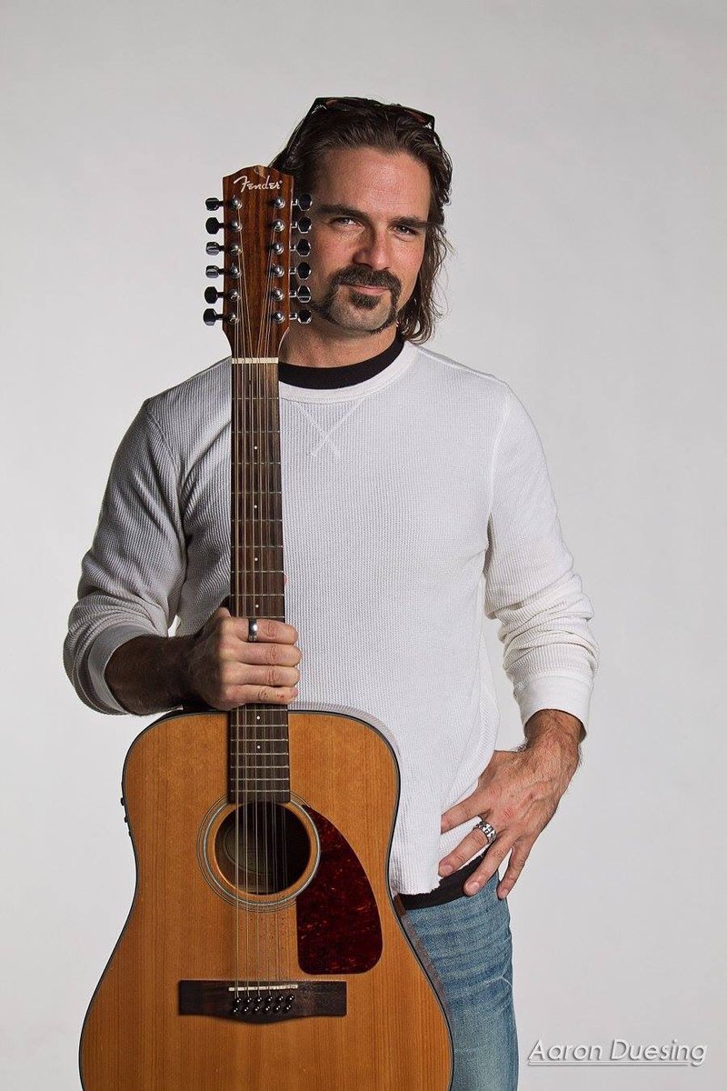 TONITE!!! Throwing down #acoustic music tonight at @taftsalehouse at 8pm... #livemusic and #craftbeer for all.