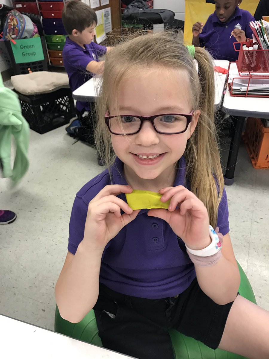 MrsTroxclair's tweet image. Learning 3D shapes with play-doh. #firstgradefun #msaproud
