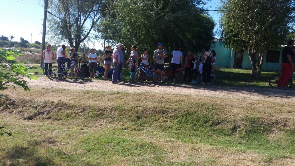 IdCanelones's tweet photo. 🌳🙋A iniciativa de vecinos y vecinas de Nicolich se recupera un nuevo espacio verde para disfrute comunitario! #TuAporteSuma https://t.co/pHXsrCrSYX