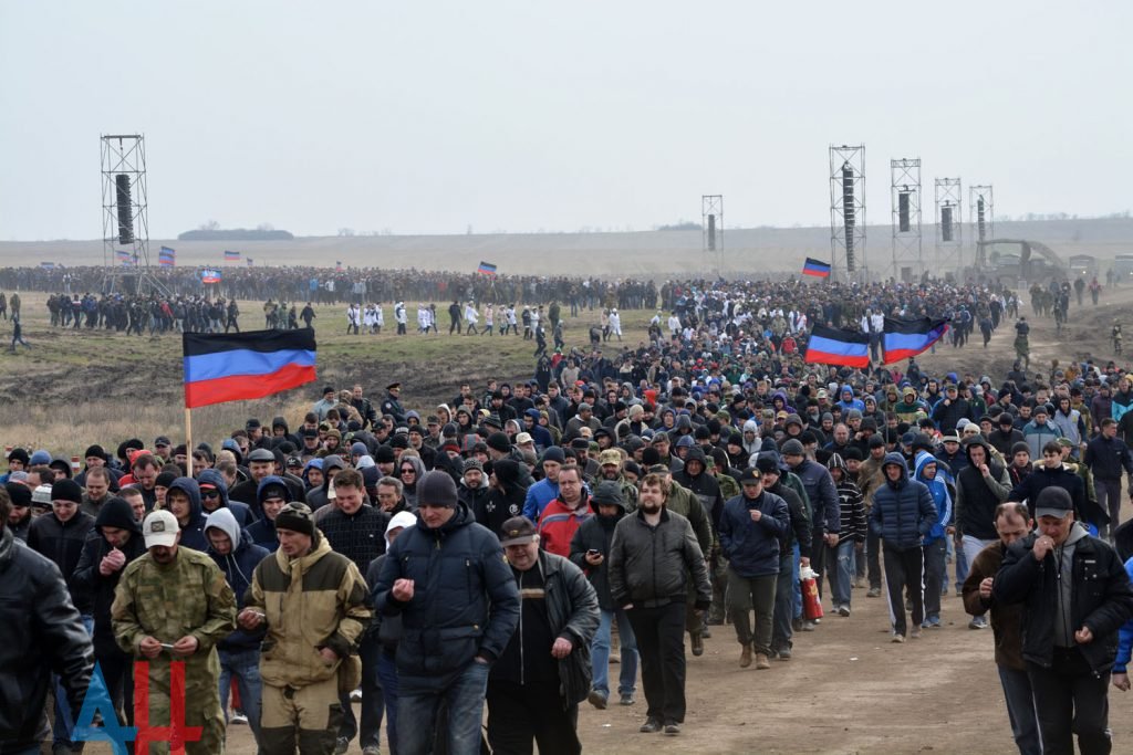 Сбор военных резервистов ДНР 