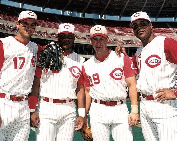 Happy birthday Bret Boone, who was part of the first infield with two sets of brothers in it. 