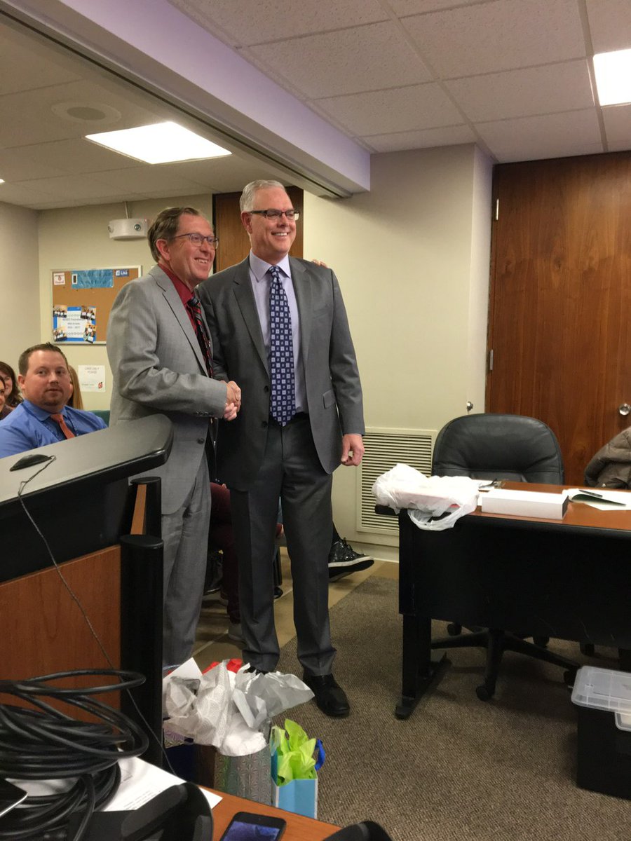 CathyKostecki's tweet photo. NSSEO Board President Frank Fiarito thanks Jim Perkins for his service to the NSSEO Governing Board! https://t.co/txReAWx4HA