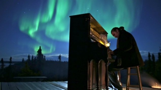 anik_moulin's tweet photo. Du cinéma en plein air! «Cinéma muet, piano parlant» du pianiste @pianozavada est présenté le 7 avril, 19h au @festival_fcms. #rces https://t.co/RxEUjOHWDH