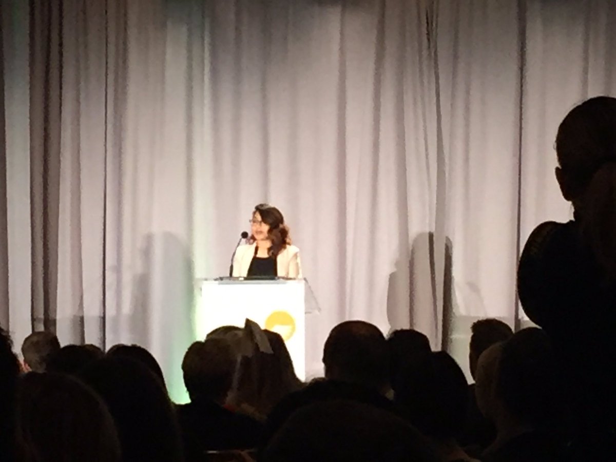 SummerSearchBA's tweet photo. Our #SFGala keynote speaker, @lifeatccc college student Abi Serrano, takes the stage! #WalkRunSoar https://t.co/WruoEg51gE