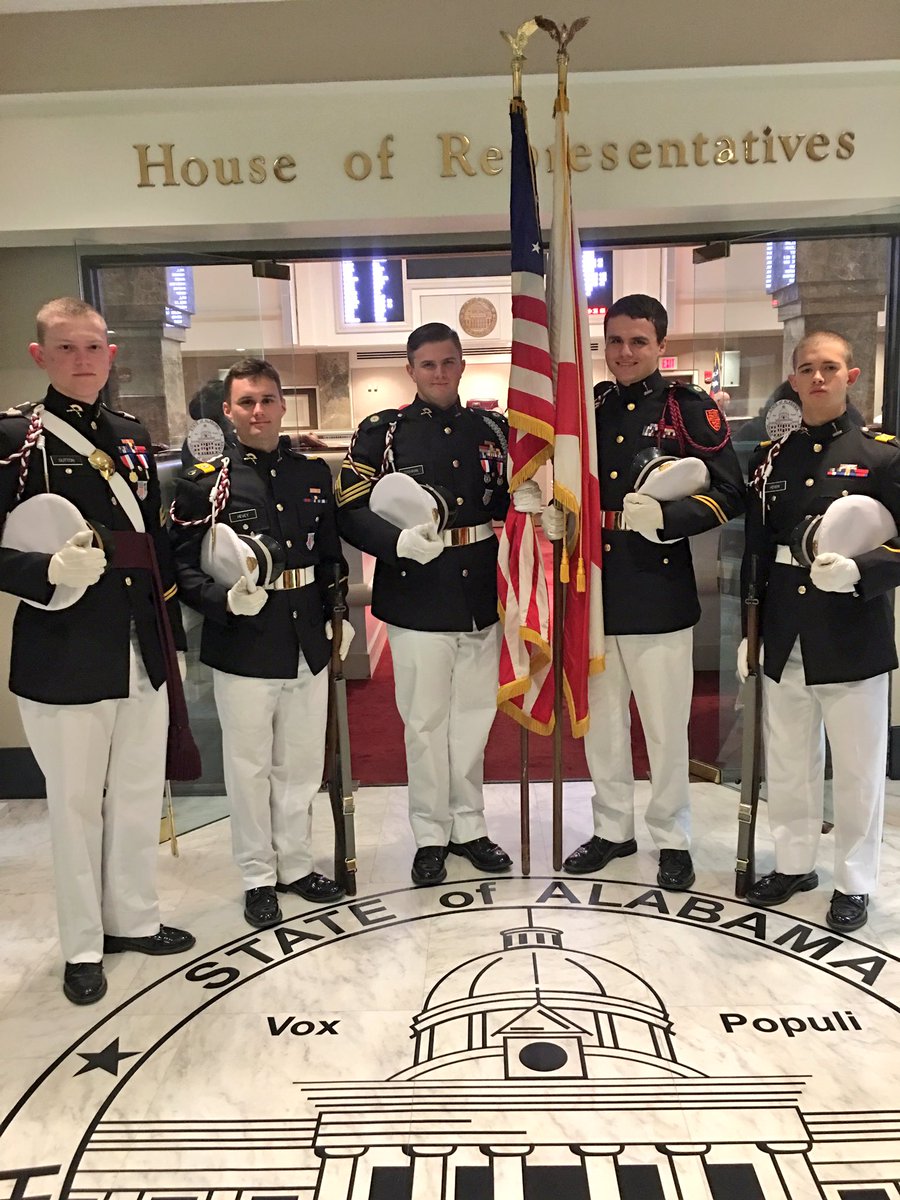 MarionMilitary's tweet photo. #ACCSDay at the Capitol was👌🏼.We opened the House of Representatives session, met politicians &amp; even busted a few moves.#capital #colorguard https://t.co/kWZGgbG6Mb