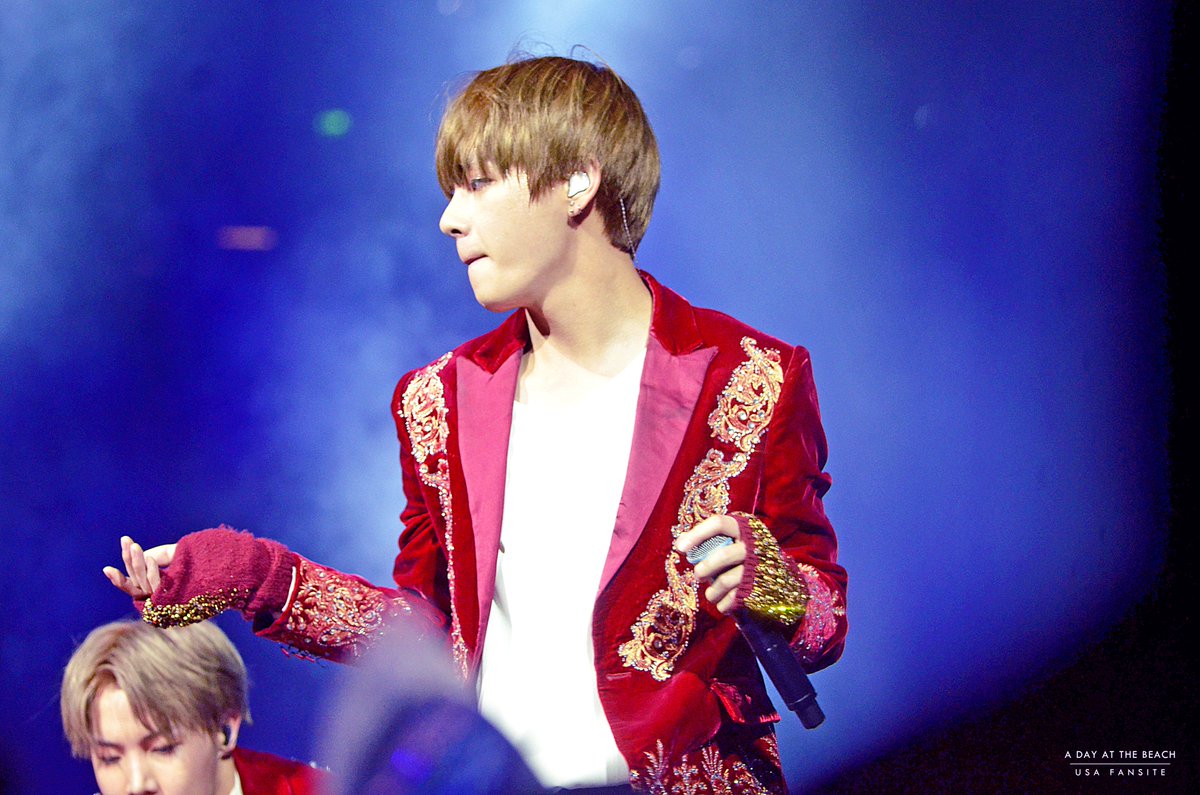 A DAY AT THE BEACH! tweet media