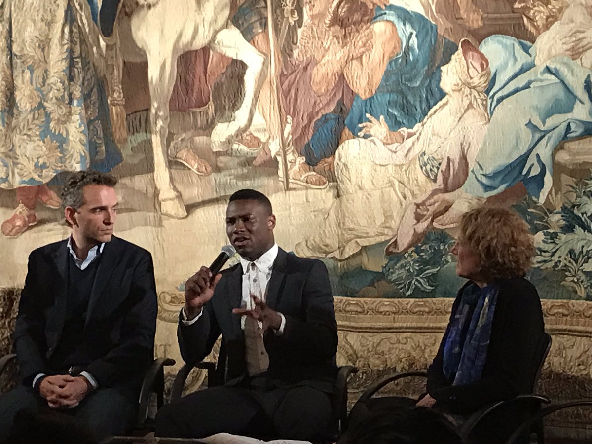 LettreAudio's tweet image. @DarylDHomer:difficile équation entre le tps d étude sportives et le Tps de travail pour les financer aux Us #conference934 @ConsulFranceNYC