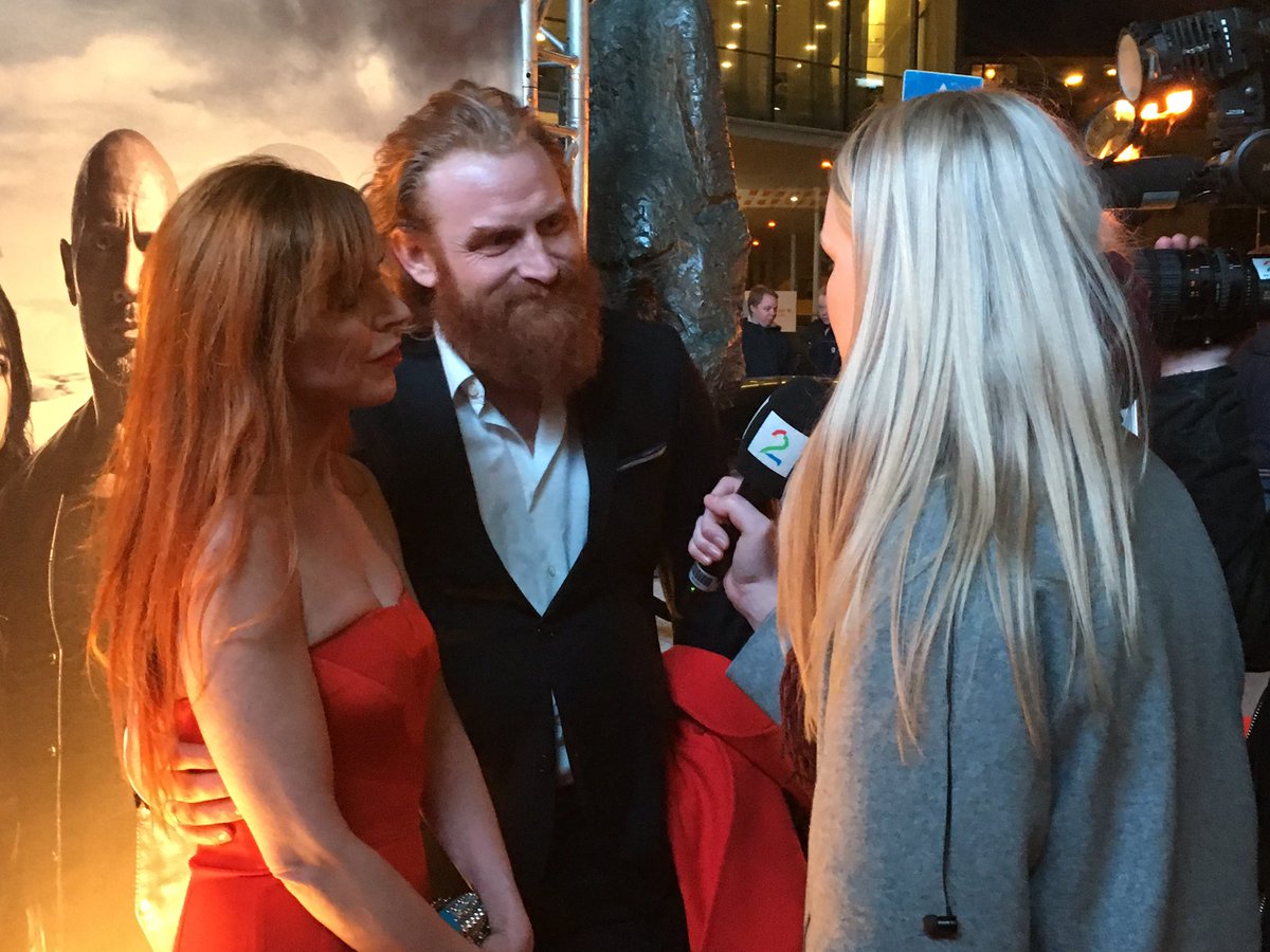 Sjekk her: Kristofer Hivju kastet glans over fanvisningen av Fast &amp; Furious 8 i kveld på Colosseum <a href="/NordiskFilmKino/">NFKino</a>