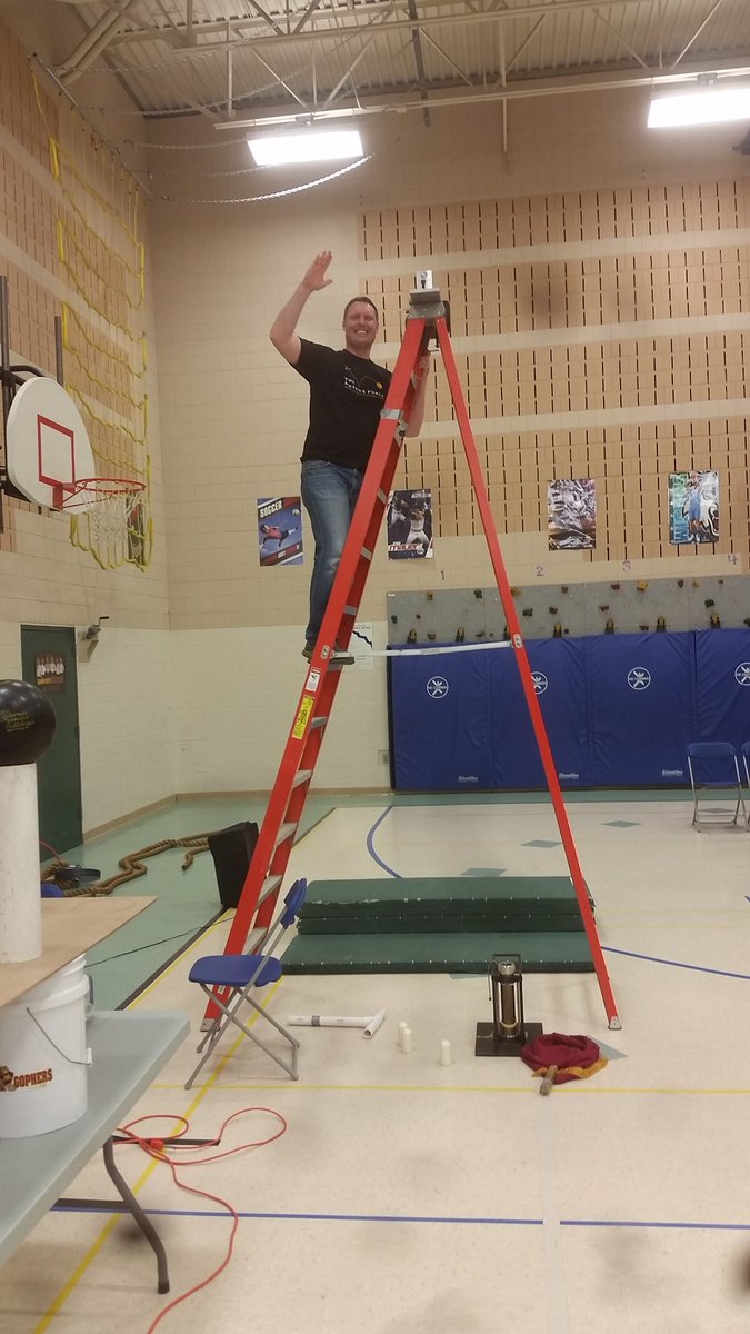 linnmolin's tweet image. Physics force at Harriet Bishop Elementary! #Physics #PhysicsForce