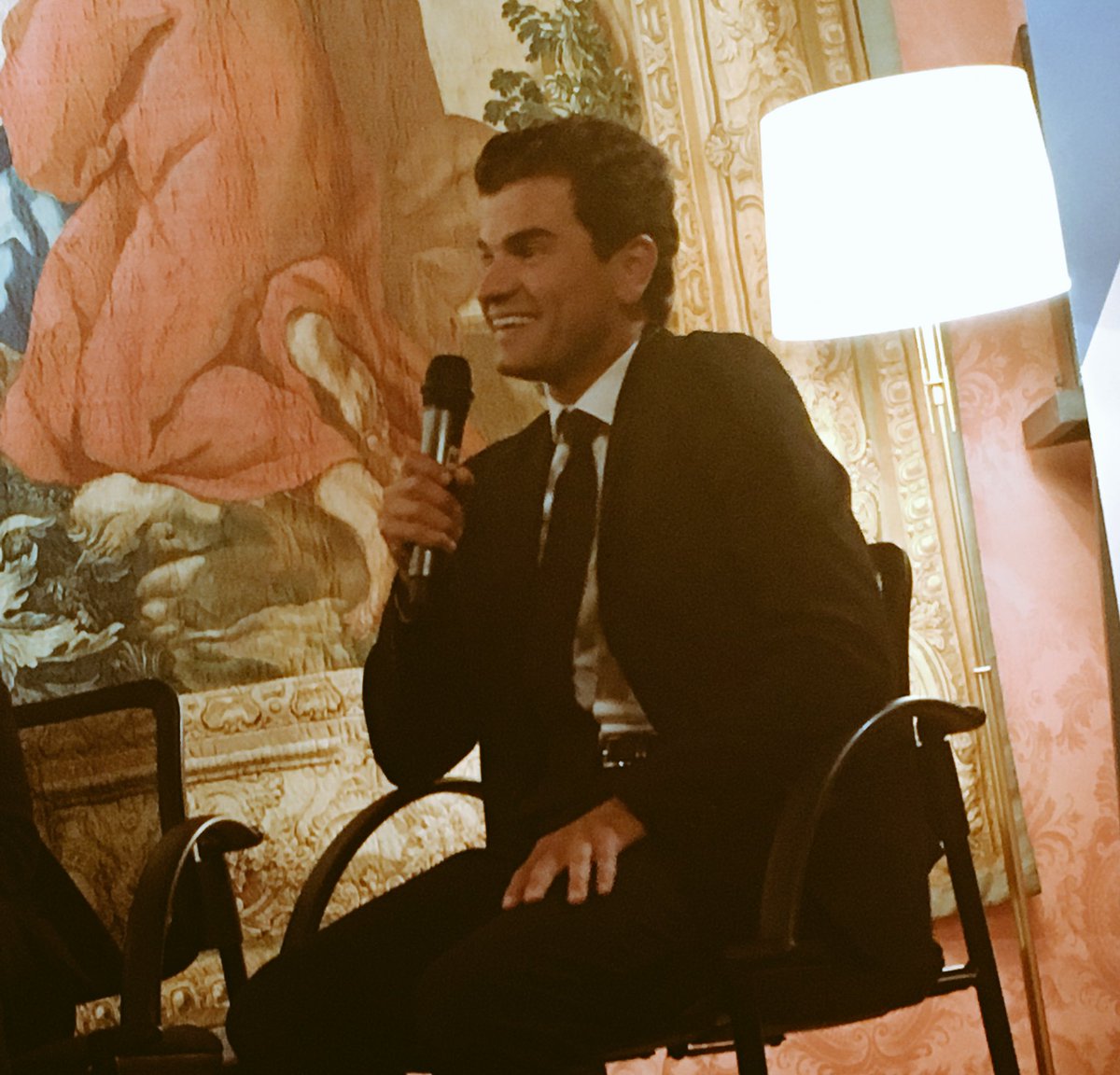 franceinnyc's tweet image. We have the honor to host Elite Runner and peace builder @Alkhawaldeh_88 who just joined us to discuss. Inspiring ! #InternationalSportsDay