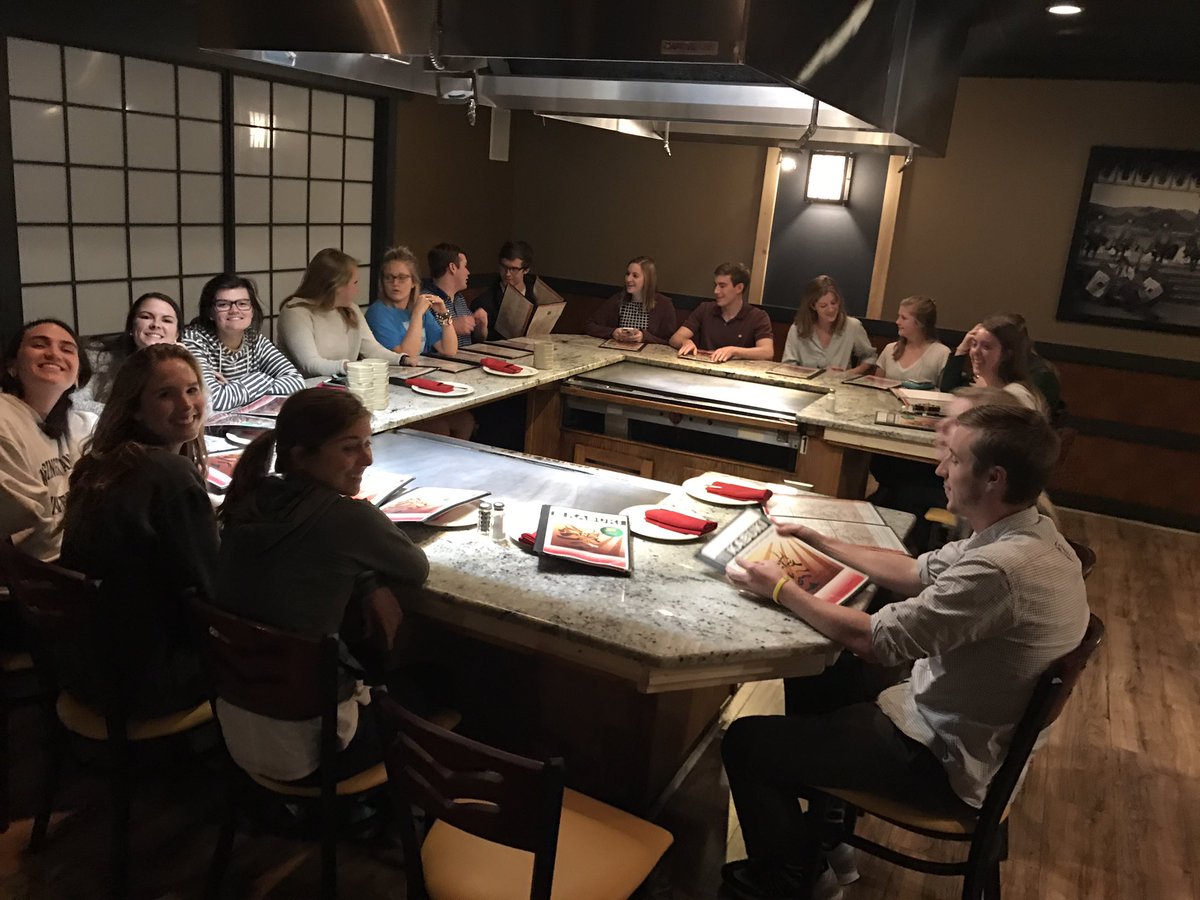 heyprofbow's tweet photo. Dinner w #AdClass students at Hibachi. Students told them it was my birthday. Then students loudly sang Happy Birthday. (My b'day's in Aug) https://t.co/GrltqDINzw