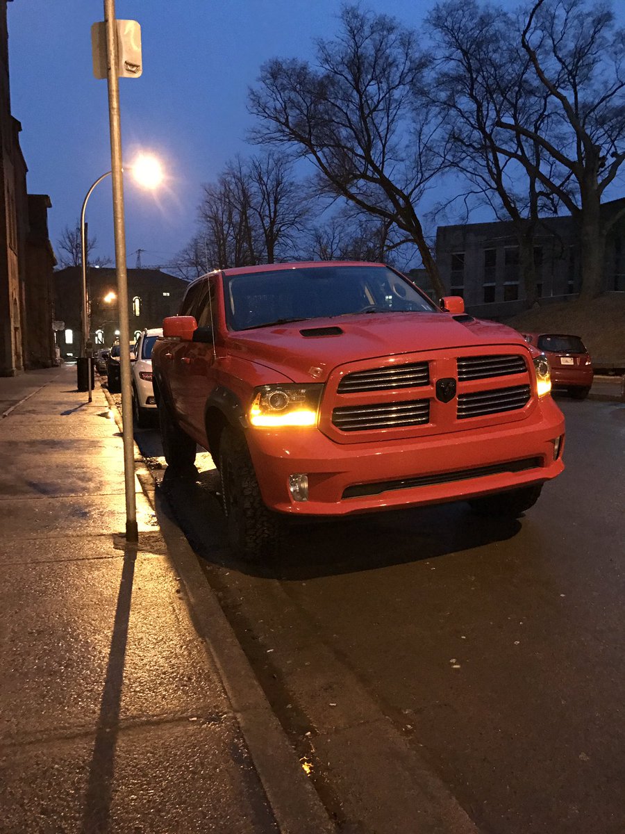 Speirs_Official's tweet photo. Worst time in the world, trying to find parking downtown in this thing. https://t.co/vyTWKWqxb9
