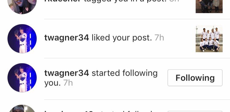 kara_simon4's tweet photo. When an MLB baseball player DMs you but you're an Indian's fan so you roast him instead 💙❤️ https://t.co/niV3vwUhTP