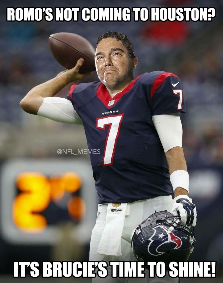 NFLMemes's tweet photo. Still a better option than Jay Cutler... https://t.co/zlPUBVsxRT