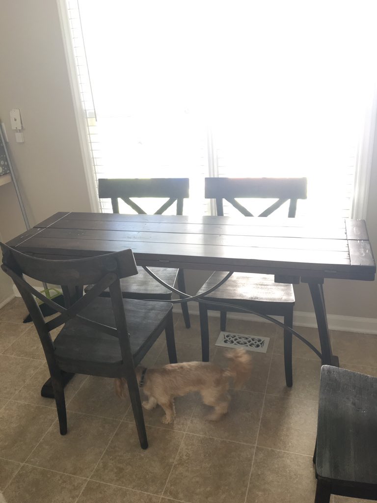 VigMonster's tweet photo. @hackerseraph @steview29 Yes they fold in to make a smaller table. Good for entertaining. https://t.co/FjiudhIAOZ