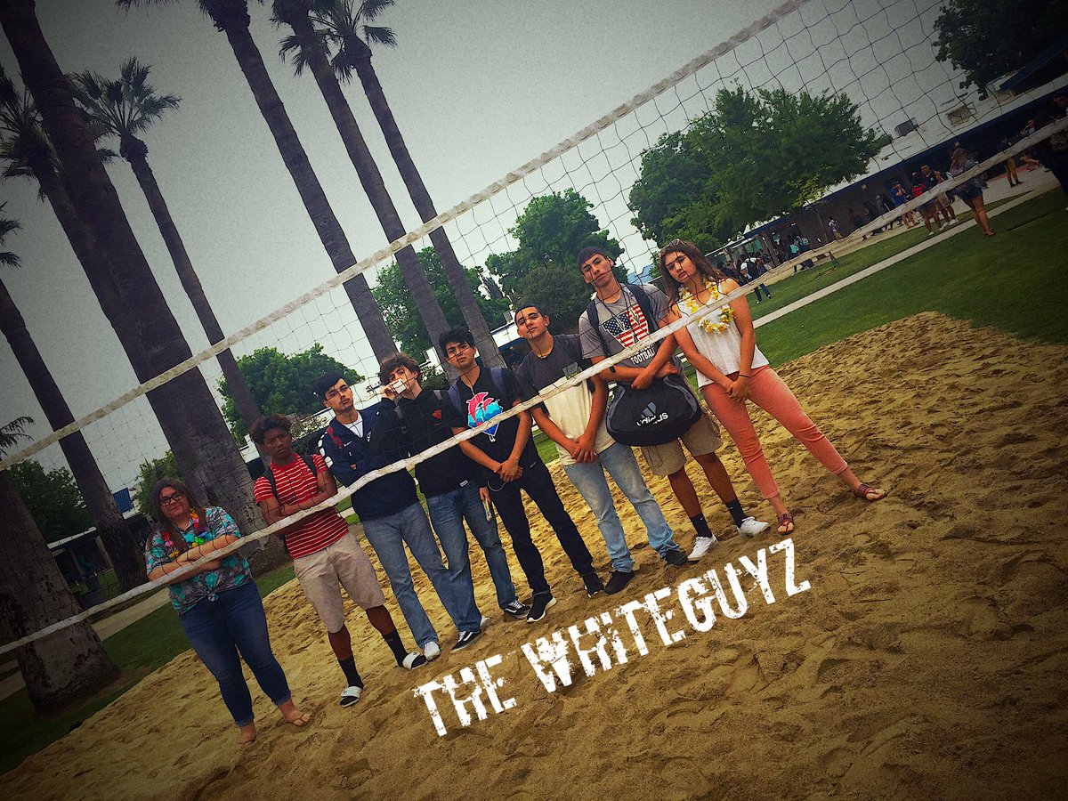 Mireeyyaaaaa's tweet image. Ya'll ready to see mine and @taylorralmighty team take that dub at buff ball tomorrow night?! #BuffBall#BETHERE