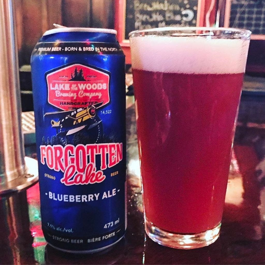 brewhahabar's tweet photo. Def one of our faves: @lowbrewco #ForgottenLake #BlueberryAle 💙 #craftbeer #toronto #cheers #thirstythursday https://t.co/H4Yb3ar93k https://t.co/BV8BW3ClIO